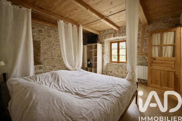 Maison à vendre 4 pièces 160 m² Saint-Étienne-Lardeyrol