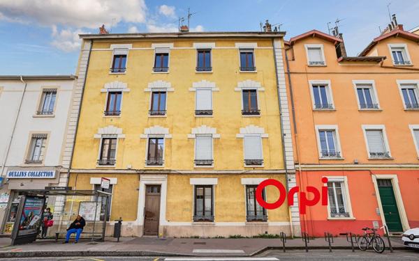 Appartement à vendre    3 pièces • 48,50 m2 Oullins