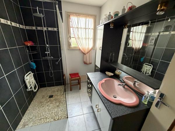 MAISON sur SOUS-SOL - 4 CHAMBRES -