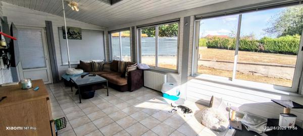 Découvrez cette charmante maison de 6 pièces à Servant (habitable de suite), offrant une surface habitable de 132 m² sur un vaste terrain de 2930m²