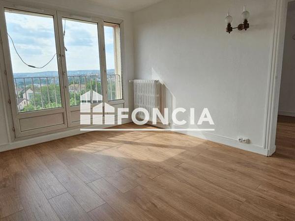 Location Appartement 3 pièces 53.39 m² - RESIDENCE BERNARD PALISSY Saint Germain En Laye 78100