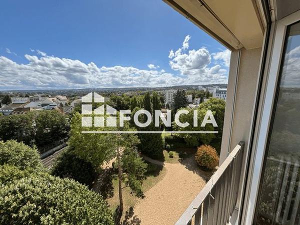 Location Appartement 3 pièces 53.39 m² - RESIDENCE BERNARD PALISSY Saint Germain En Laye 78100