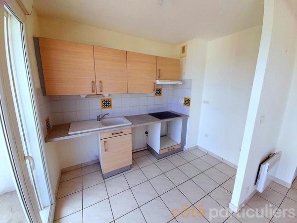 Location
                Appartement57,77 m² - 3 Pièces -
                    LUC LA PRIMAUBE (12450)
