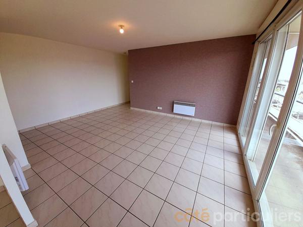 Location
                Appartement57,77 m² - 3 Pièces -
                    LUC LA PRIMAUBE (12450)