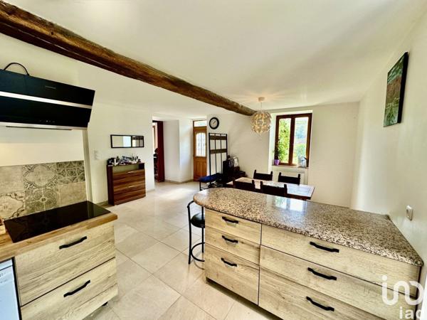 Maison 6 pièces de 118 m² à Saint-Martin-du-Tertre (89100)