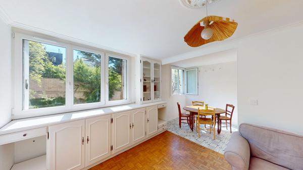 Appartement Montreuil 5 pièce(s) 84.09 m2