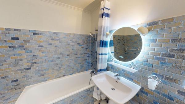Appartement Montreuil 5 pièce(s) 84.09 m2