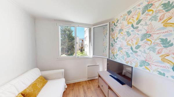 Appartement Montreuil 5 pièce(s) 84.09 m2