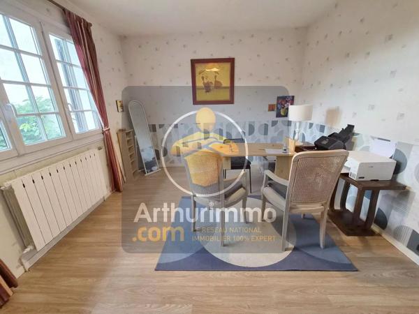 Vente                                                      Maison
                        
                                         180 m2                     à Ormesson-sur-Marne