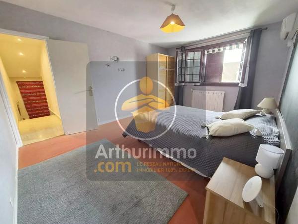 Vente                                                      Maison
                        
                                         180 m2                     à Ormesson-sur-Marne