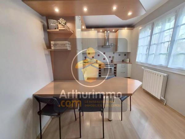 Vente                                                      Maison
                        
                                         180 m2                     à Ormesson-sur-Marne