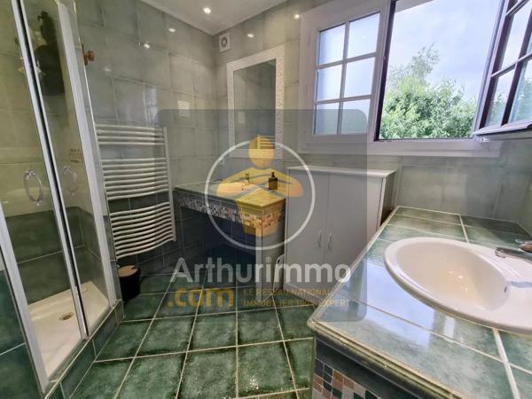 Vente                                                      Maison
                        
                                         180 m2                     à Ormesson-sur-Marne