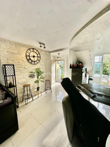 SOUS COMPROMIS