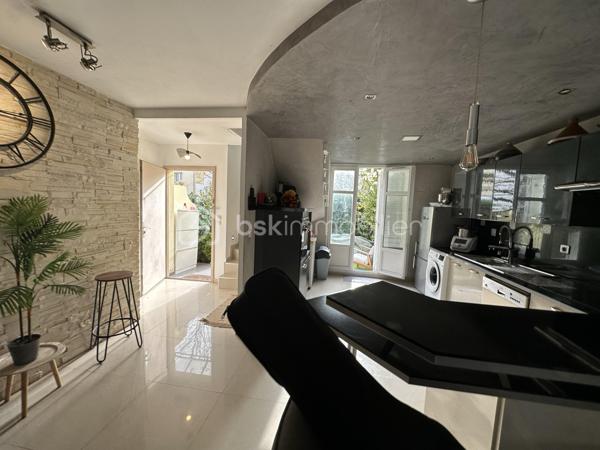 SOUS COMPROMIS