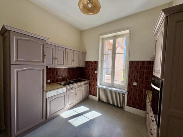 APPARTEMENT T3 A LOUER A ROANNE - CENTRE VILLE
