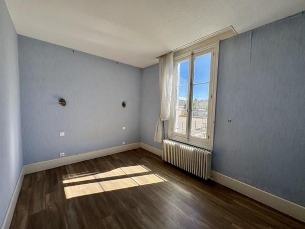 APPARTEMENT T3 A LOUER A ROANNE - CENTRE VILLE