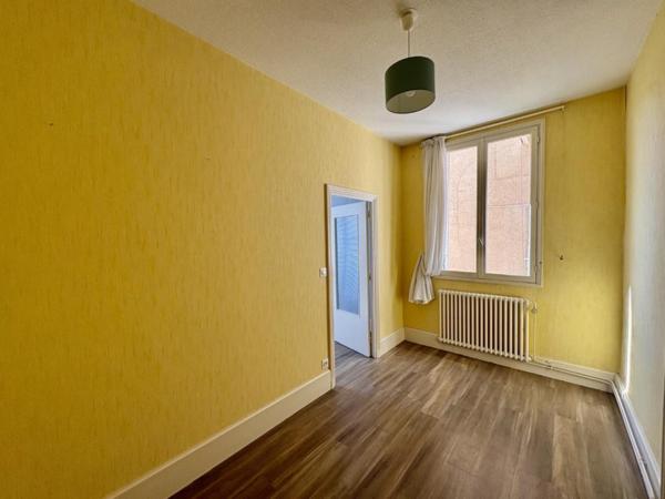 APPARTEMENT T3 A LOUER A ROANNE - CENTRE VILLE