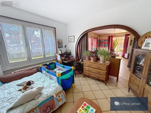 Maison à vendre à Divonne-les-Bains dans l'Ain (01220), ref : 01047-790