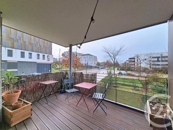 Appartement T3 à vendre  3 pièces - 63 m2 SATHONAY CAMP - 69