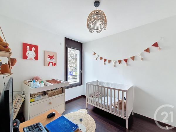 Appartement T3 à vendre  3 pièces - 63 m2 SATHONAY CAMP - 69