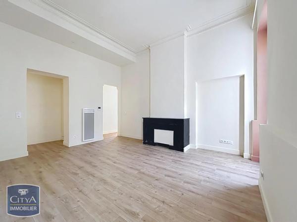 Appartement à louer 3 pièces 64.91m² Nîmes (30000)
