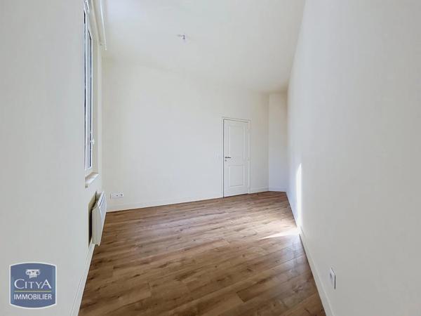 Appartement à louer 3 pièces 64.91m² Nîmes (30000)