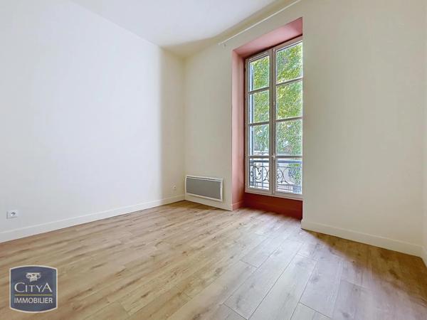 Appartement à louer 3 pièces 64.91m² Nîmes (30000)