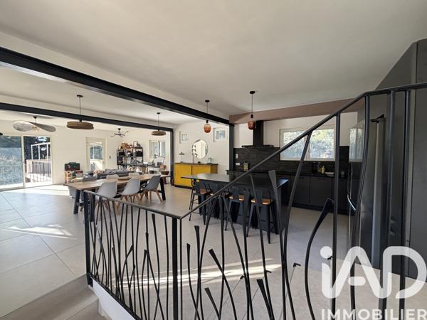 Maison à vendre 6 pièces 233 m² Miramas