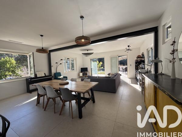 Maison à vendre 6 pièces 233 m² Miramas