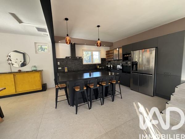 Maison à vendre 6 pièces 233 m² Miramas