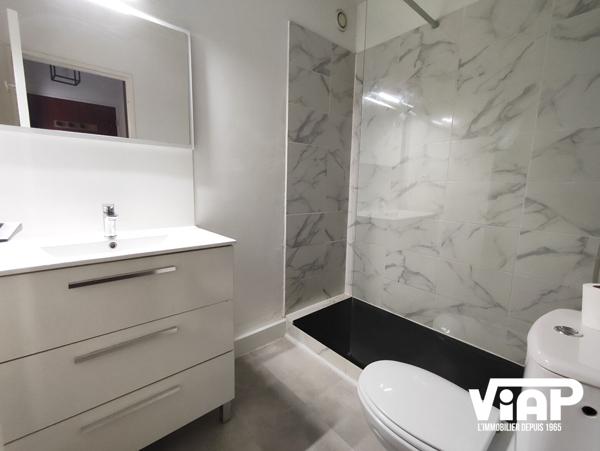 AGRÉABLE T1 MEUBLÉ AVEC COIN CHAMBRE ET BALCON , Limoges