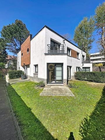 VILLA-APPARTEMENT T3 AVEC JARDIN ET PARKING