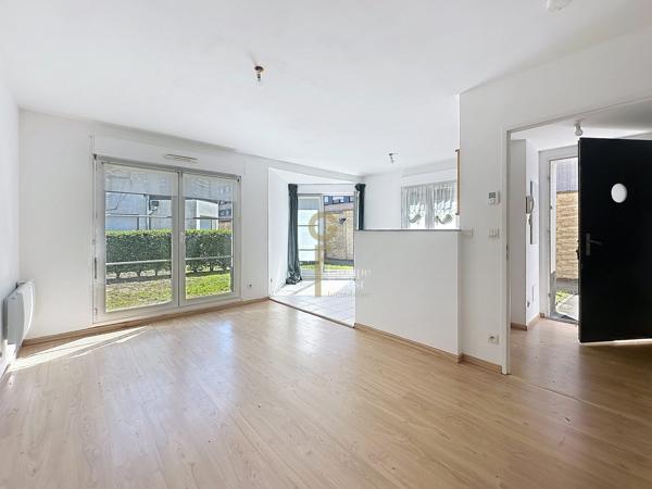 VILLA-APPARTEMENT T3 AVEC JARDIN ET PARKING