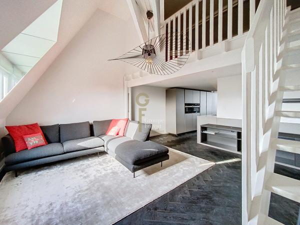 TRIANGLE D'OR - WESTMINSTER - BEAU TRIPLEX