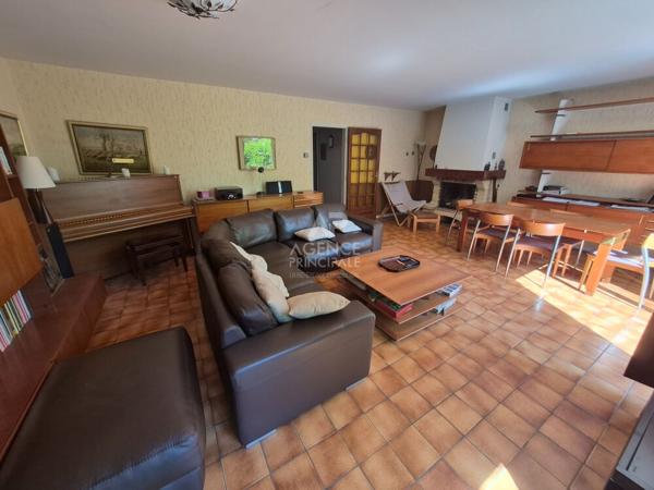 Maison Saint Germain En Laye 7 pièce(s) 140 m2 672 500 € **  - Référence  18280