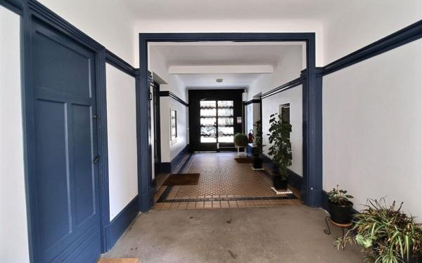 Appartement à vendre    1 pièce • 25 m2 Paris 17