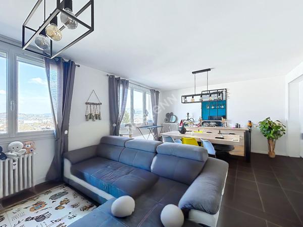 Exclusivité à Saint-Étienne Montaud : Appartement 4 pièces lumineux avec garage