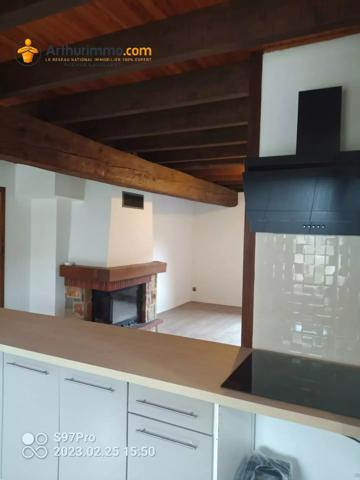 Vente                                                      Immeuble
                        
                     10 pièces                      347 m2                     à Bélesta