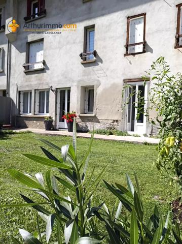 Vente                                                      Immeuble
                        
                     10 pièces                      347 m2                     à Bélesta