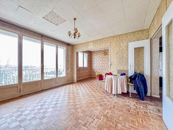 Proche commerces et transports