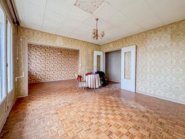 Proche commerces et transports