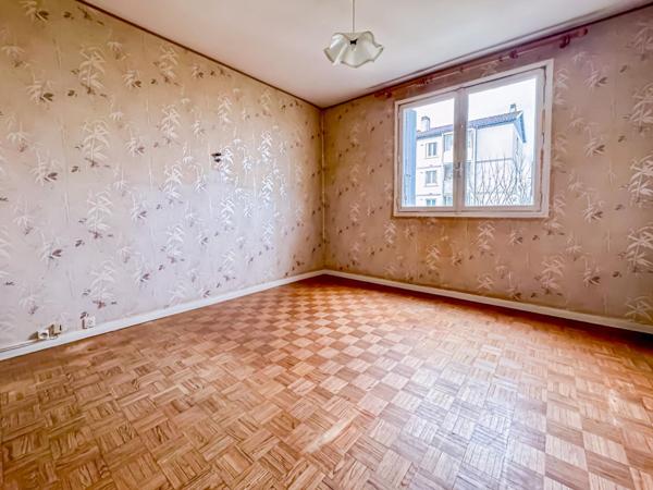 Proche commerces et transports