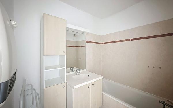 Appartement à louer    2 pièces • 41,56 m2 Morières-lès-Avignon