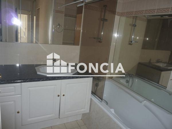 Location Appartement 3 pièces 66.27 m² - 4 AVENUE PASTEUR Angers 49100