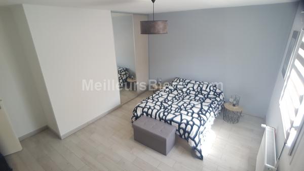 Maison 2 chambres, jardin, 2 places de parking