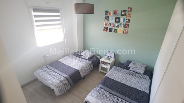 Maison 2 chambres, jardin, 2 places de parking