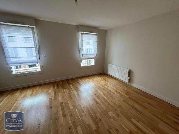 Appartement à louer 2 pièces 53.74m² Châlons-en-Champagne (51000)