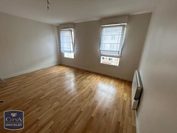 Appartement à louer 2 pièces 53.74m² Châlons-en-Champagne (51000)