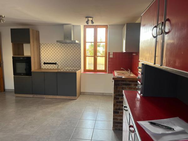 Maison Chouday 3 pièces avec jardin et dépendance