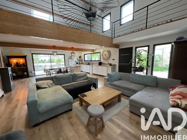 Maison à vendre 5 pièces 150 m² Beaumont Saint-Cyr